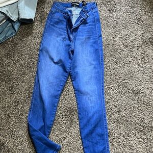 Fashion nova, stretch jeggings.